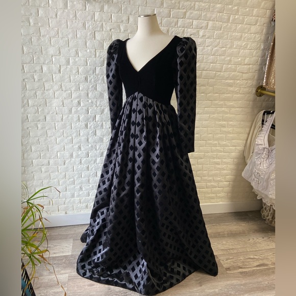 Vintage Dresses & Skirts - Vintage 1960s Adele Simpson Black Velvet Diamond Detailed Satin Skirt Full Gown